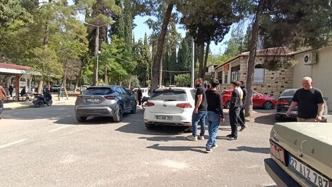 20 yaşındaki gence aracında kanlı infaz
