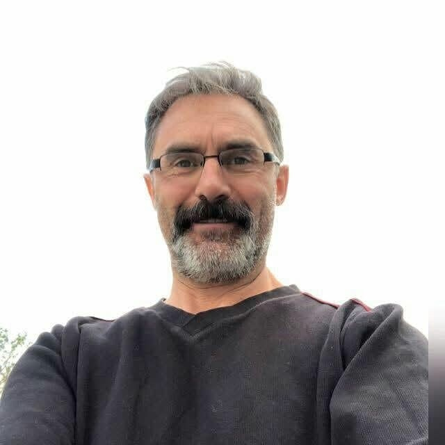 Feci ölüm! Öğretmen ağaçtan düştü!