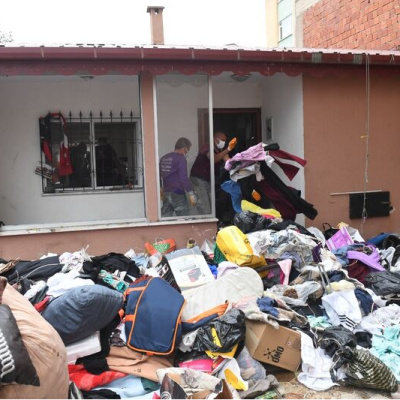 Ordu'da bir evden 20 kamyon çöp çıkarıldı