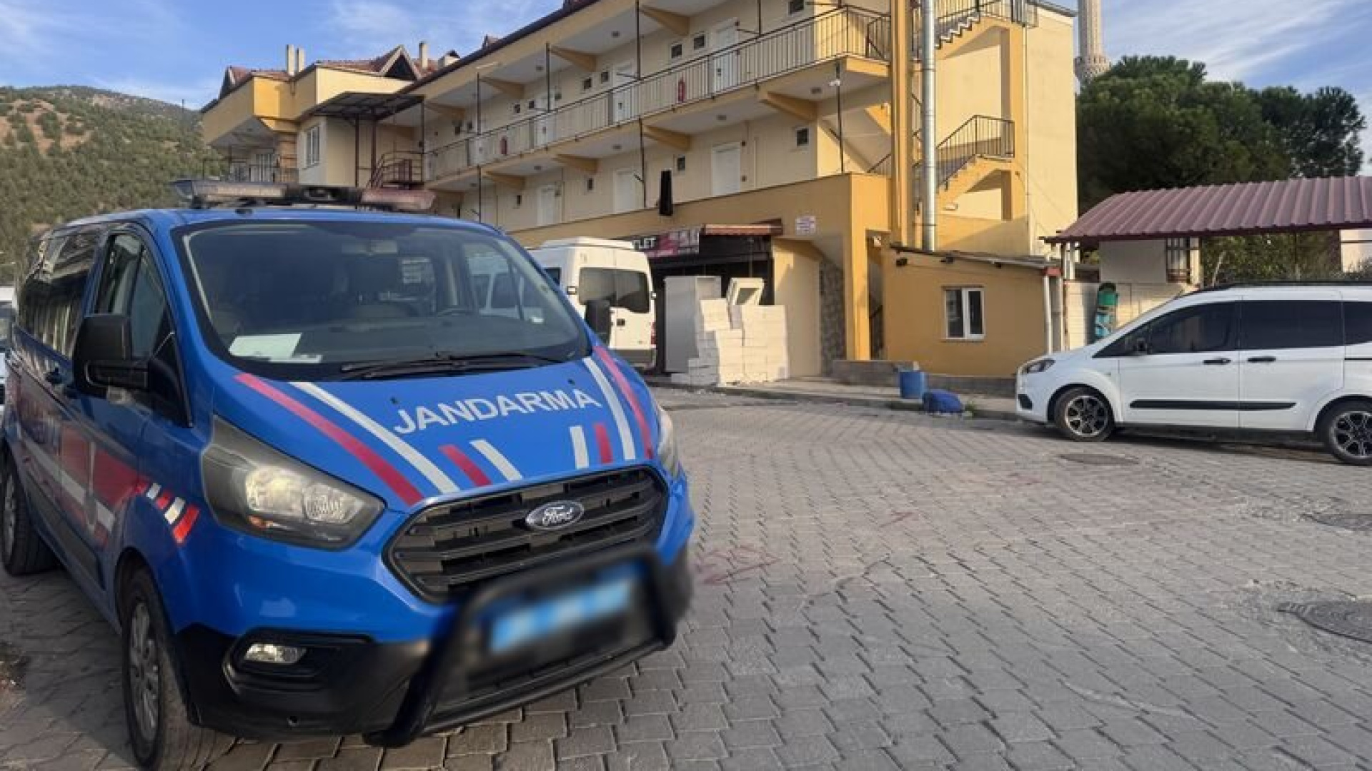 Denizli'de Yaşlı Çift Pansiyonda Ölü Bulundu