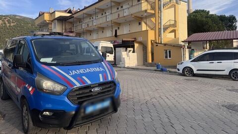 Yaşlı çift pansiyonda ölü bulundu