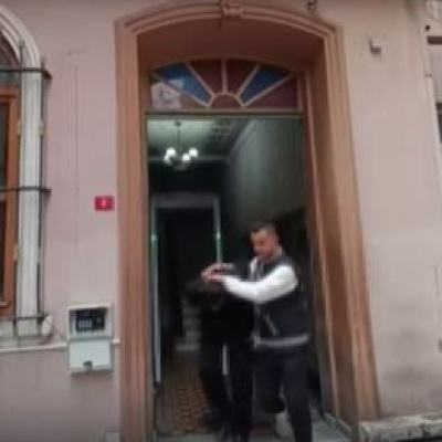 Beyoğlu'nda camide döviz hırsızlığı: 1 tutuklama