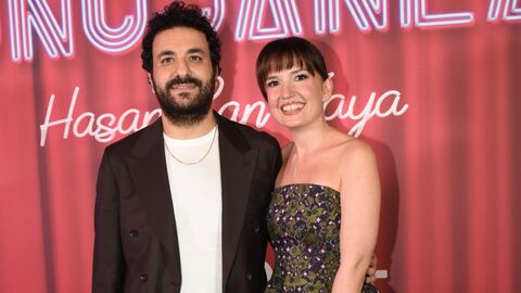 Ünlü komedyen Hasan Can Kaya, haziran ayında evlendiği Duygu Karabaş ile ilk ke… | Hatay Masası analizi