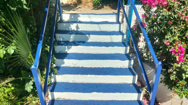 Bodrum'da cadde ve sokaklar boyanıyor