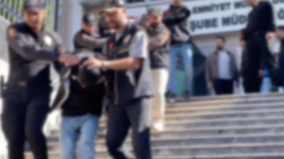 İstanbul'da 46 milyonluk altın soygunu! Film gibi takiple yakalandılar!