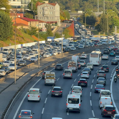 İstanbul'da trafik yoğunluğu yüzde 80