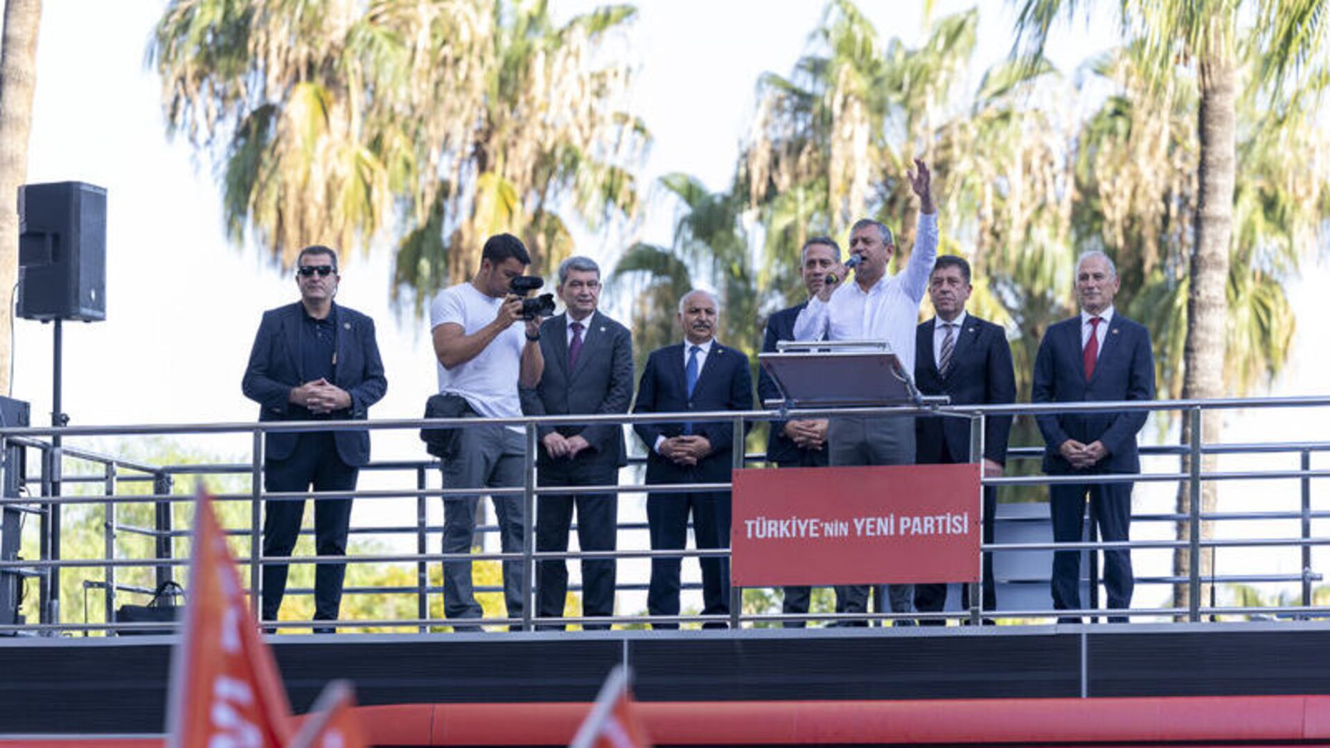 Özgür Özel, Mersin'de konuştu