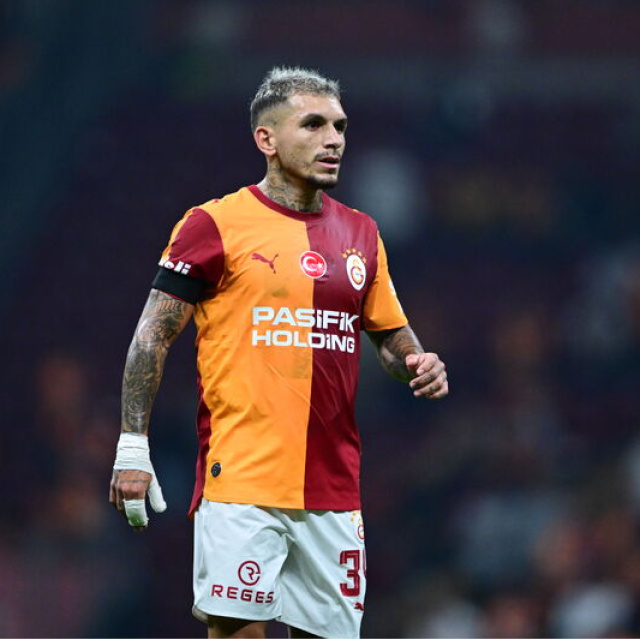 VAR uyardı, Galatasaray 10 kişi kaldı!