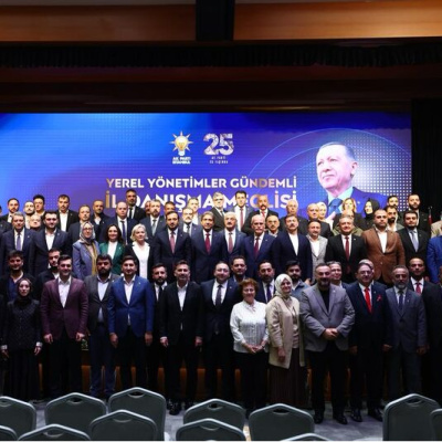 Farklı partilerden 136 kişi AK Parti'ye katıldı