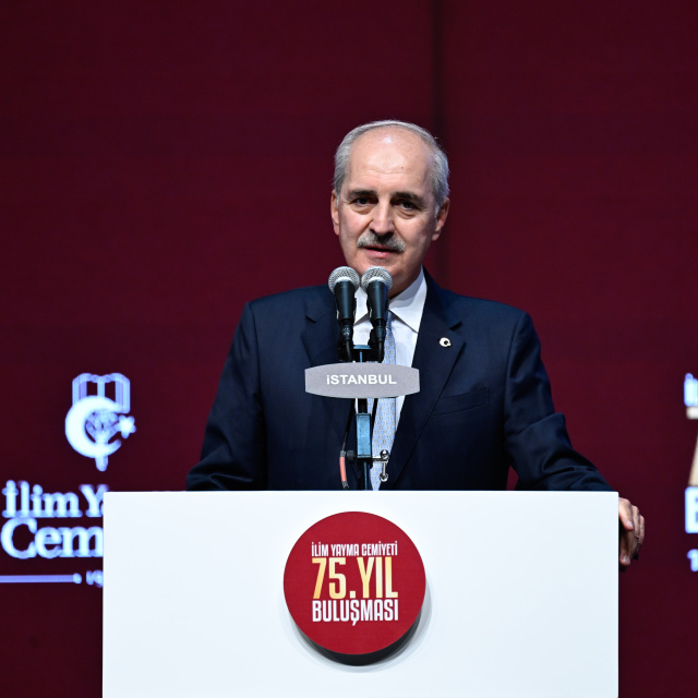 'Adanmış insanların büyük başarısı'