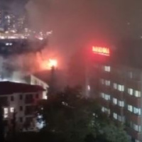 Kartal'da hastane çatısında yangın
