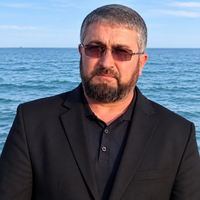 İmam mezarlıkta ölü bulundu