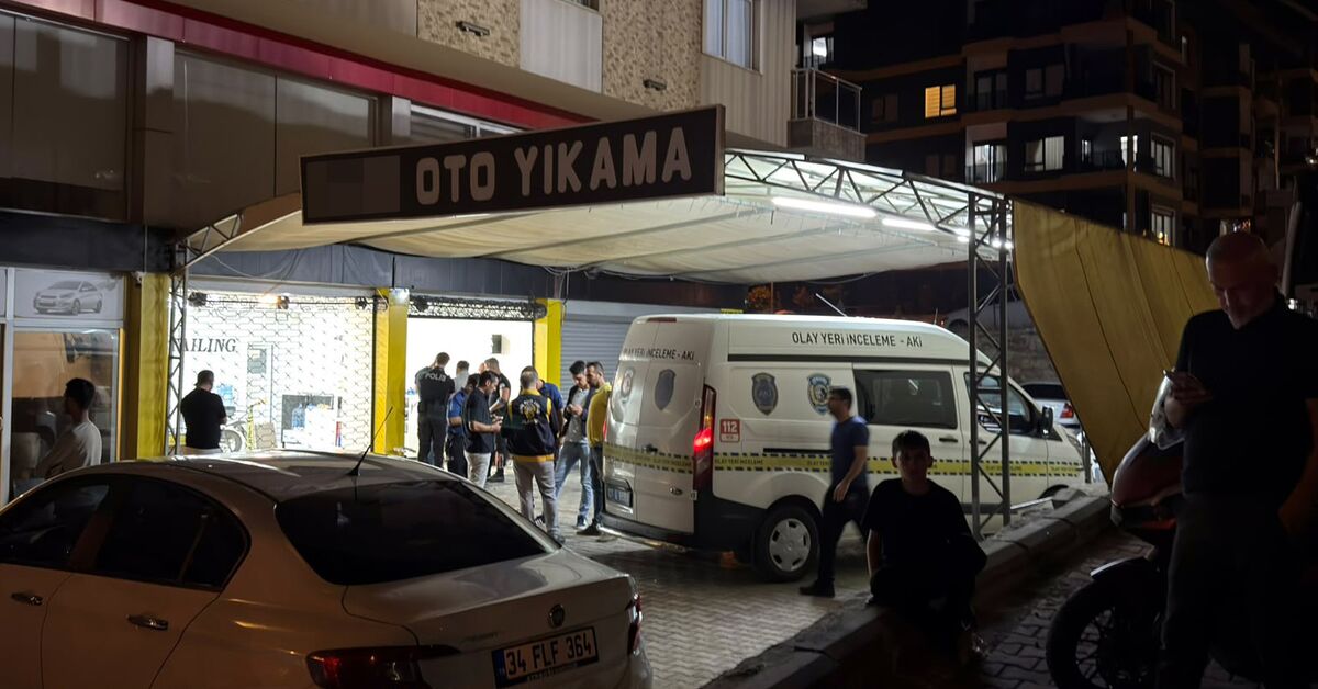 Two men die after armed fight at car wash in Alanya