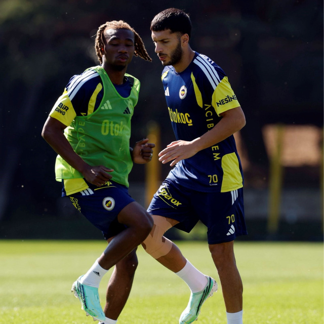 F.Bahçe'de Aston Villa mesaisi başladı