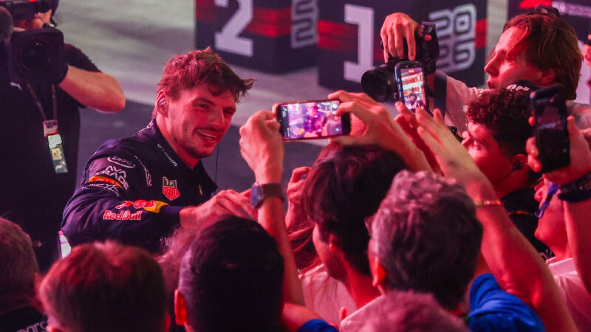 Singapur Grand Prix'sinde Max Verstappen pole pozisyonu kazandı