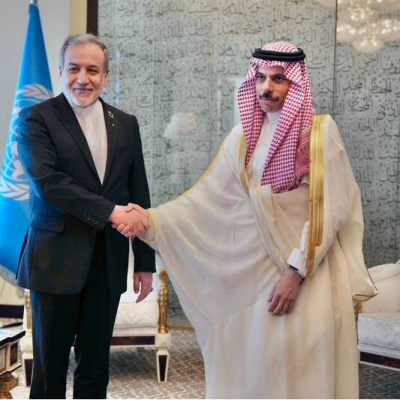 Suudi Arabistan ve İran dışişleri bakanları telefonda görüştü