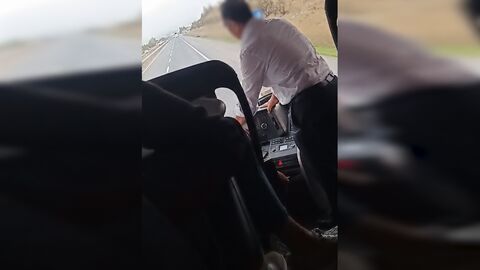 Neler oluyor? Seyir halinde yer değiştirdiler