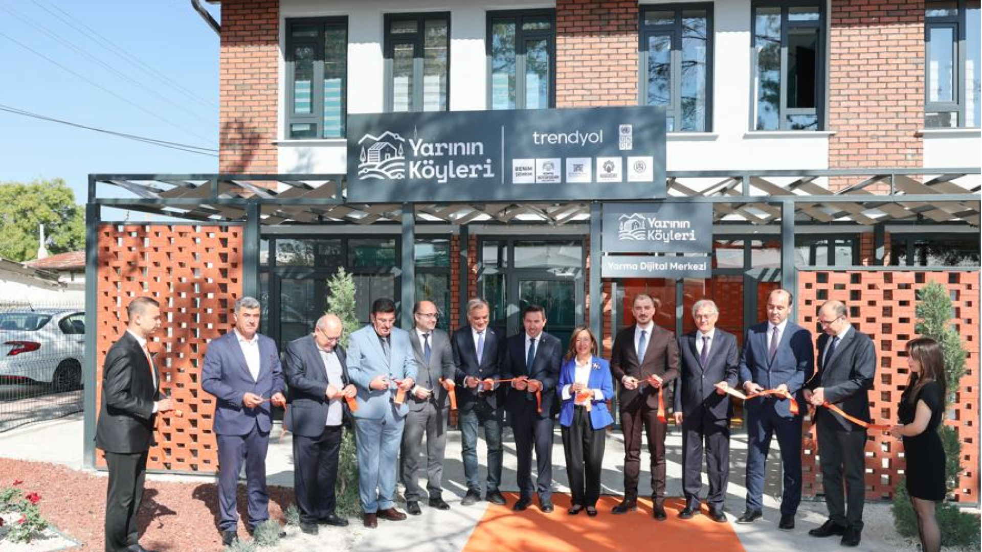“Yarının Köyleri kapsamında 10 binden fazla kişiye ulaştık” haber görseli