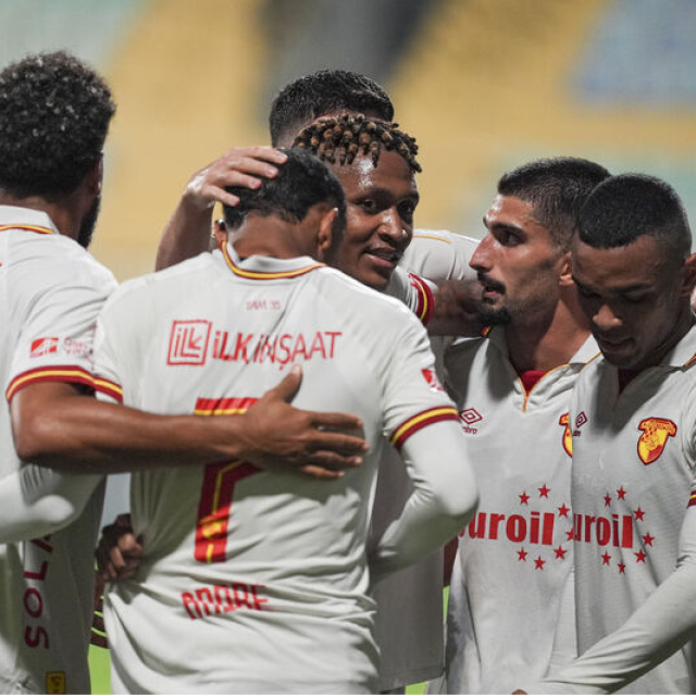Eyüpspor evinde Göztepe'ye farklı kaybetti