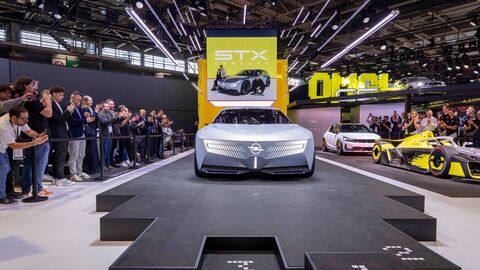Neler oluyor? Paris Otomobil Fuarı 2026’da Avrupa ve Çinli üreticiler son modellerini ve kons…