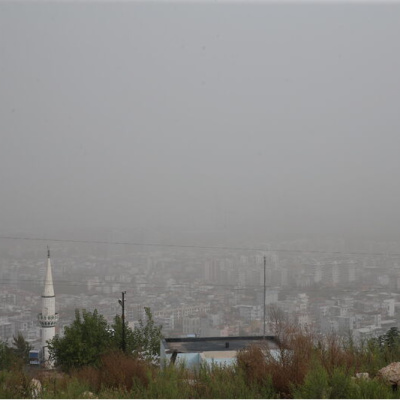 Hatay'da toz taşınımı! Görüş mesafesi düştü