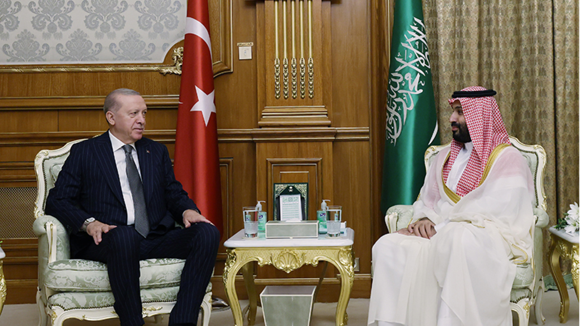 Cumhurbaşkanı Erdoğan'dan Suudi Veliaht Prens'e telefon haber görseli