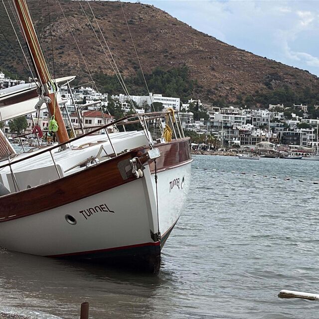 Bodrum'da tekne karaya oturdu