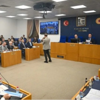 Fon yasası komisyonda