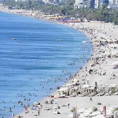 Antalya 14 milyon yabancı turist ağırladı