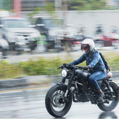 Motosiklet ve motokuryeler yasak mı?