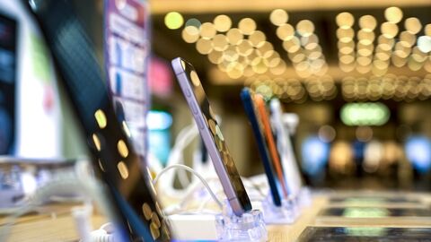 Telefon satışlarında rekor düşüş