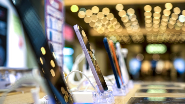Telefon satışlarında rekor düşüş