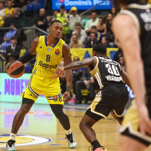Lonnie Walker IV resmen Beşiktaş'ta!