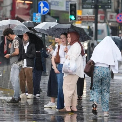 Bazı üniversitelerde yüz yüze eğitime ara
