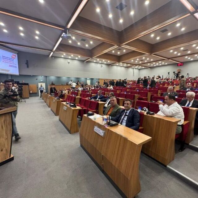 İzmir Meclisi'nde ilk toplantı yapıldı