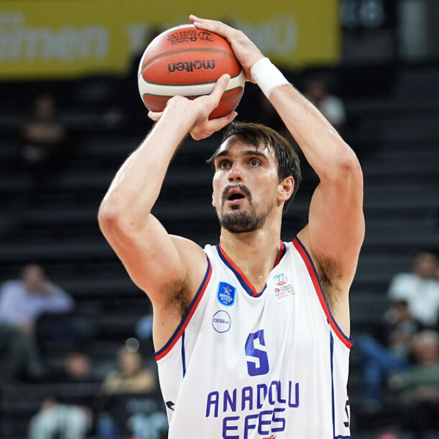 Anadolu Efes'in rakibi Zalgiris!
