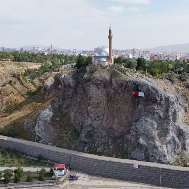 Yukarı Tekke kayalıklarında çalışma tamamlandı