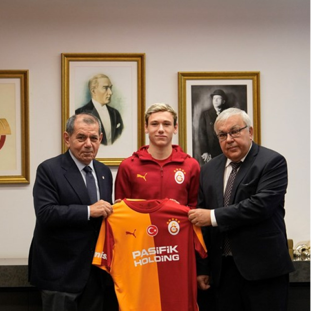 Rus heyetinden Galatasaray'a ziyaret!