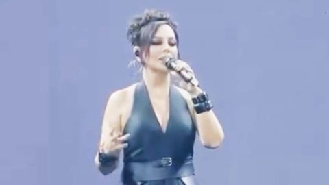 Ebru Gündeş, 27 yıl aradan sonra ilk kez 'Dön Ne Olur' şarkısını sahnede