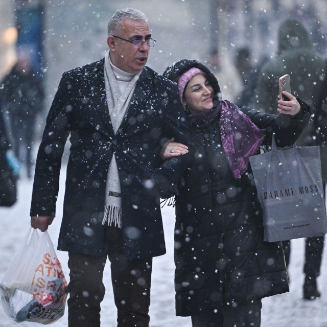 İki farklı kış! Sağanak ve yoğun kar