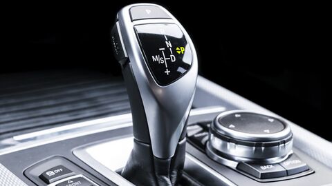 Otomotiv sektörü ile motor sporlarını buluşturan "OtoSpor", taze bölümüyle