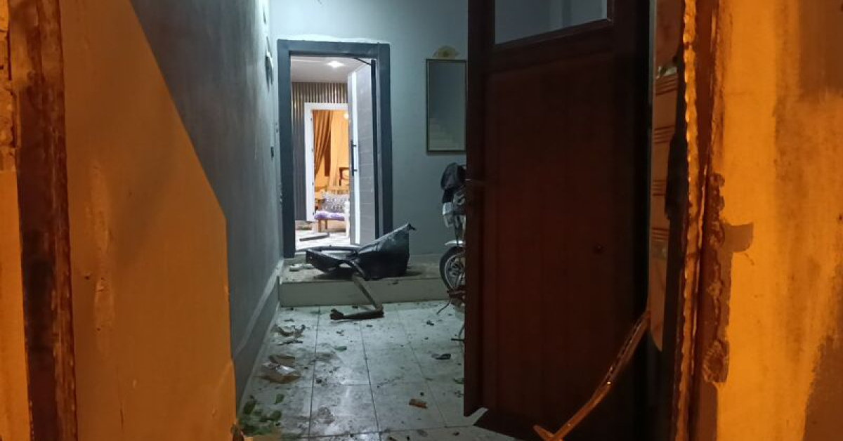 Explosive thrown at a home in Adana, damaging doors and windows