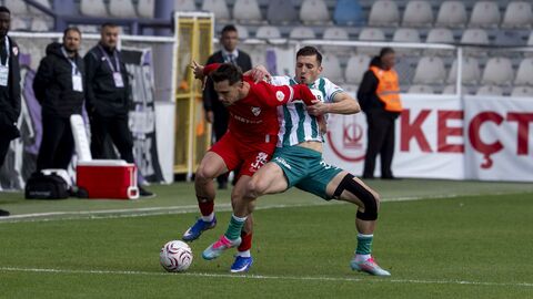 Neler oluyor? Iğdır FK, 1. Lig'in 11. haftasında karşılaştığı Boluspor'u Bacuna'nın golüyle 1…
