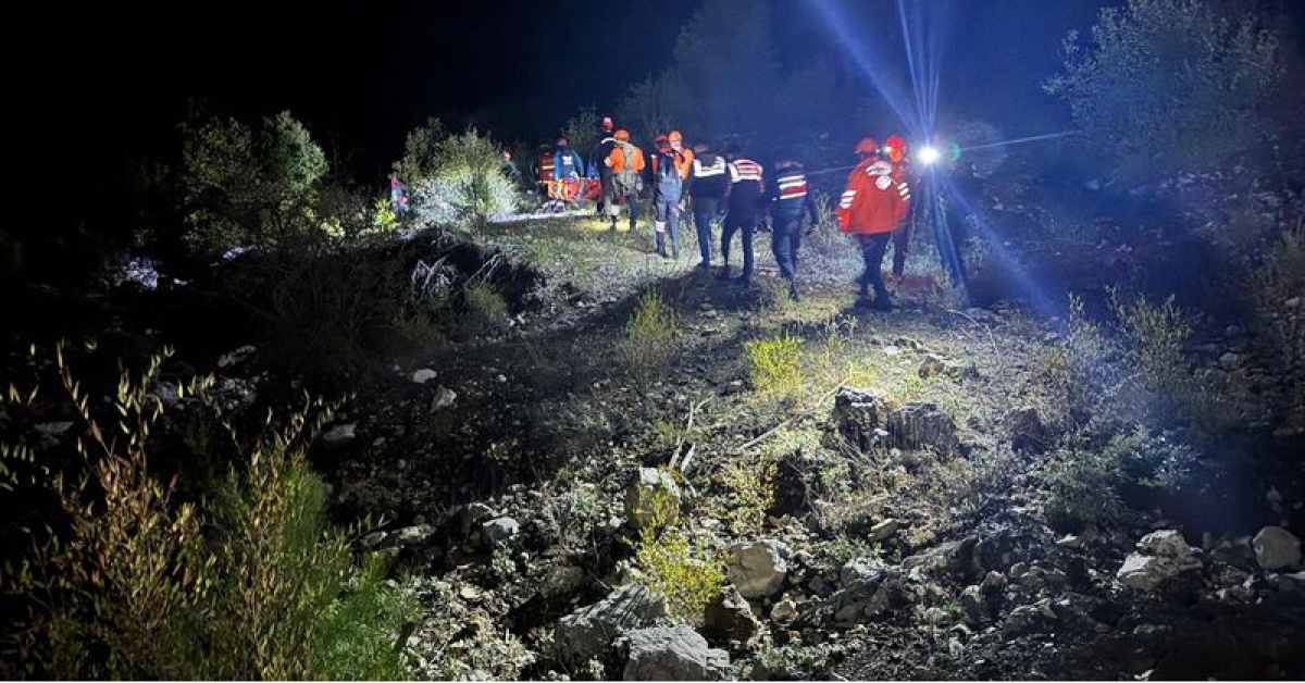 10 IHH volunteers rescued from canyon in Turkey; one person died
