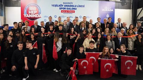 Bakırköy'deki lisede güncel spor salonu açıldı