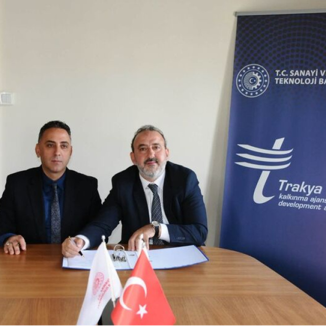 Yaşlı bireylerle etkili iletişim eğitimine destek