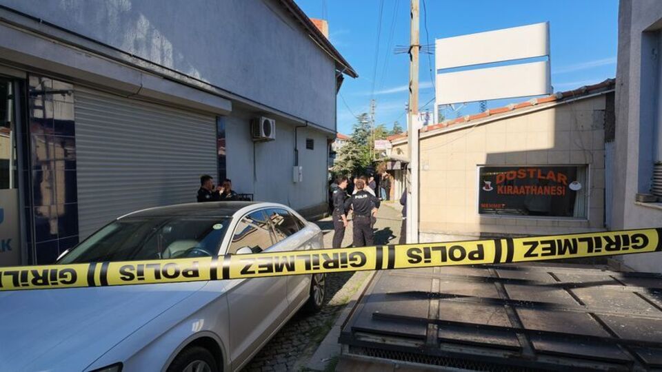 Rastgele ateş açtı: 1 ölü, 1 yaralı