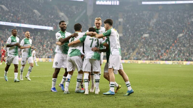 Bursaspor evinde zorlanmadı!