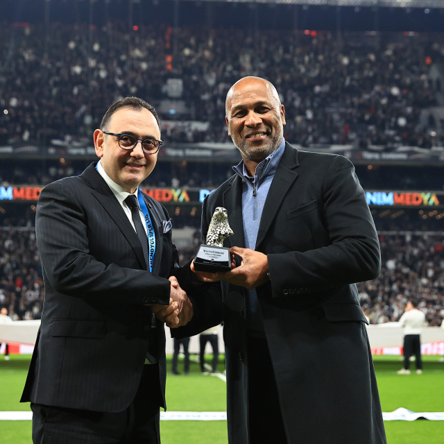 "Beşiktaş taraftarlarının desteği eşsizdir"