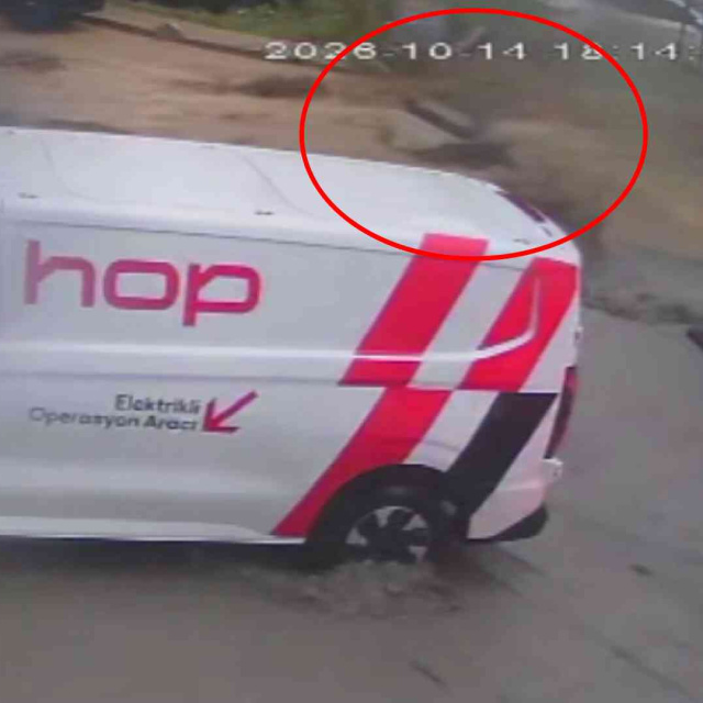 Motokurye sel sularına kapıldı